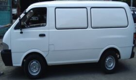 KIA Pregio 2005, un microbús en venta en Managua, Managua
