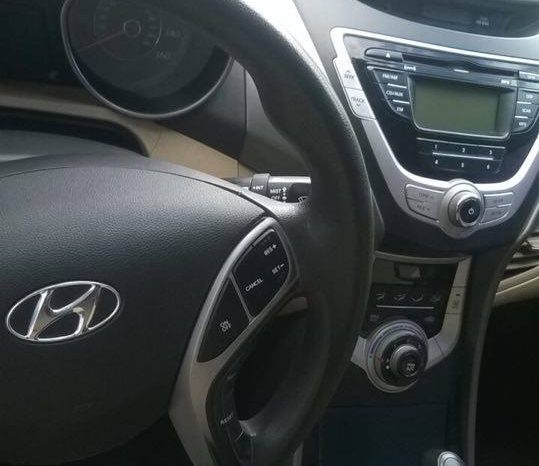Usados: Hyundai Elantra 2011 en Managua lleno