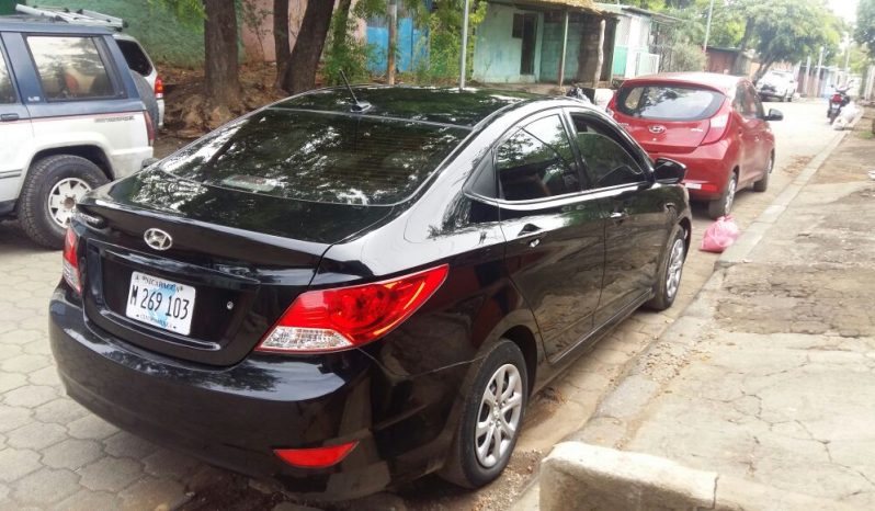 Usados: Hyundai Accent 2014 en Managua lleno
