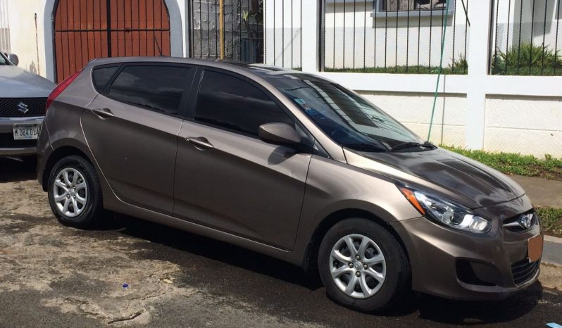 Alquiler: Autos sedanes: Toyota, Hyundai, Kia, Nissan a los mejores precios lleno