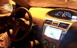 Toyota Yaris 2011 ubicado en Managua Vendo Toyota Yaris 2011 nítido, bien cuidado.. muy económico en consumo de combustible.. con muchas mejoras como: focos HD Bi Xenon con proyector ojos de ángel. Radio con pantalla táctil de 6" , GPS. Asientos con forros seminuevos. Rines de Aluminio con acabado negro mate . Bluetooth · Cierre Central, DVD Player. Lámparas de Neblina. Gato Hidráulico. Vidrios Ahumados. $8400 NEG. cel: 8686-6460