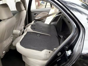 Toyota Yaris 2011 Vendo Toyota Yaris 2011 automático, nítido, bien cuidado.. económico en consumo de combustible.. con focos HD Bi Xenon, proyector ojos de ángel. Radio con pantalla táctil de 6" , GPS.