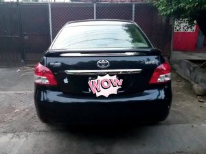 Toyota Yaris 2011 Vendo Toyota Yaris 2011 automático, nítido, bien cuidado.. económico en consumo de combustible.. con focos HD Bi Xenon, proyector ojos de ángel. Radio con pantalla táctil de 6" , GPS.