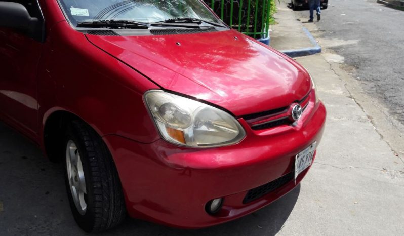 Usados: Toyota Yaris 2005 en Managua lleno