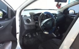 Hyundai GrandI10 año 2016 .- Vehículo de buena presencia, con 34600 km recorridos, en excelentes condiciones, súper económico. Radio con cd player, mp3, conexión auxiliar, entrada para USB y ipod, vidrios polarizados, color plateado.
