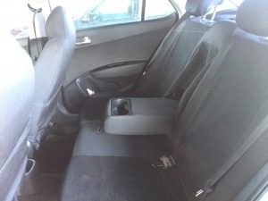 Hyundai GrandI10 año 2016 .- Vehículo de buena presencia, con 34600 km recorridos, en excelentes condiciones, súper económico. Radio con cd player, mp3, conexión auxiliar, entrada para USB y ipod, vidrios polarizados, color plateado.