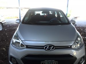 Hyundai GrandI10 año 2016 .- Vehículo de buena presencia, con 34600 km recorridos, en excelentes condiciones, súper económico. Radio con cd player, mp3, conexión auxiliar, entrada para USB y ipod, vidrios polarizados, color plateado.