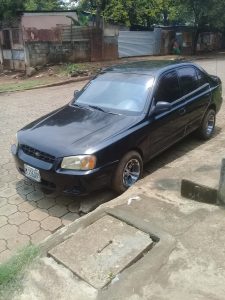 Hyundai Accent 2001 color negro en buen estado negociable Condición excelente, Poco uso, No presenta choques, Documentos en regla, Llantas nuevas