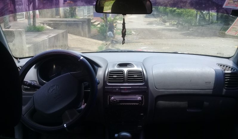 Usados: Hyundai Accent 2001 en Managua lleno