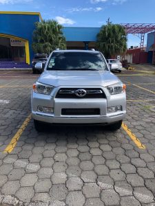 Toyota 4runner 2012 usado ubicado en Managua Se vende 4Runner Asiento de Cuero Automatica Stereo pioneer Camara de Retroceso.