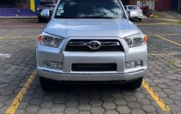 Toyota 4runner 2012 usado ubicado en Managua Se vende 4Runner Asiento de Cuero Automatica Stereo pioneer Camara de Retroceso.