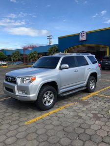 Toyota 4runner 2012 usado ubicado en Managua Se vende 4Runner Asiento de Cuero Automatica Stereo pioneer Camara de Retroceso.