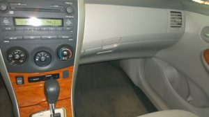 Toyota Corolla 2010 usado ubicado en León, Nicaragua Corolla 2010, automatico, color gris obscuro, precio negociable