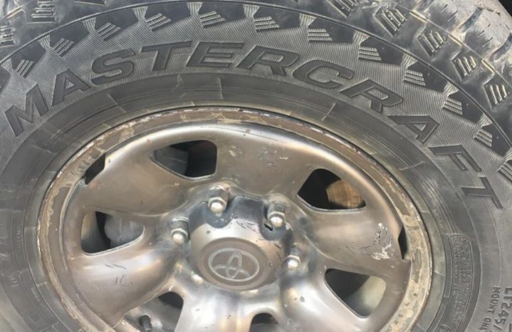 Toyota 4runner 2000 lleno