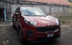 Se Vende KIA Sportage 2017?35000 km?mecanica?gasolina?4x2?Unico Dueño?Lujosa comodaPrecio ?15600? Dolares Neg un poco75380663