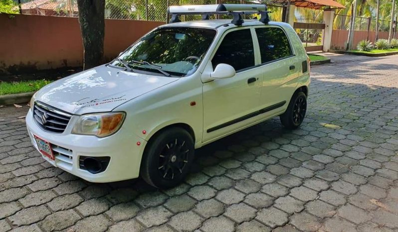 Suzuki Alto 2013  Suzuki modelo Alto K10 Año: 2013 Kilometraje: 72 mil Motor súper económico de tres cilindros, aire acondicionado, interiores nítidos.
