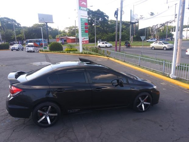 Honda Civic 2015 lleno